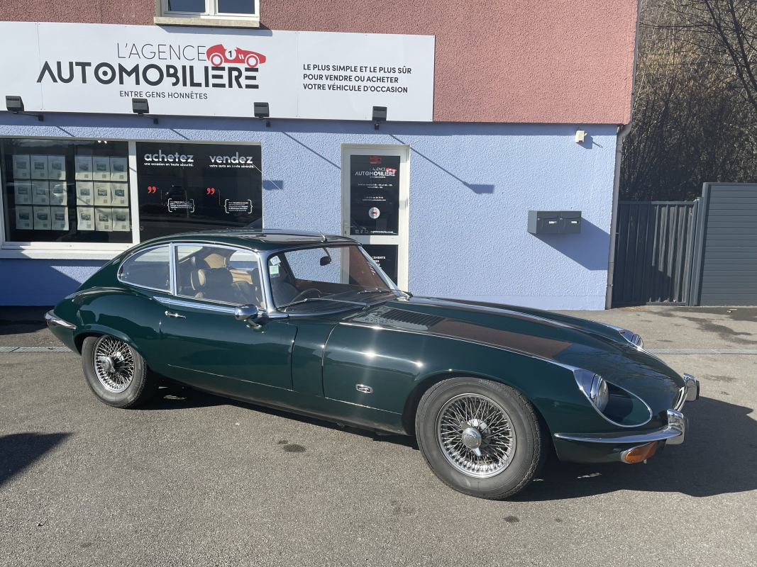 Jaguar Type E — 11
