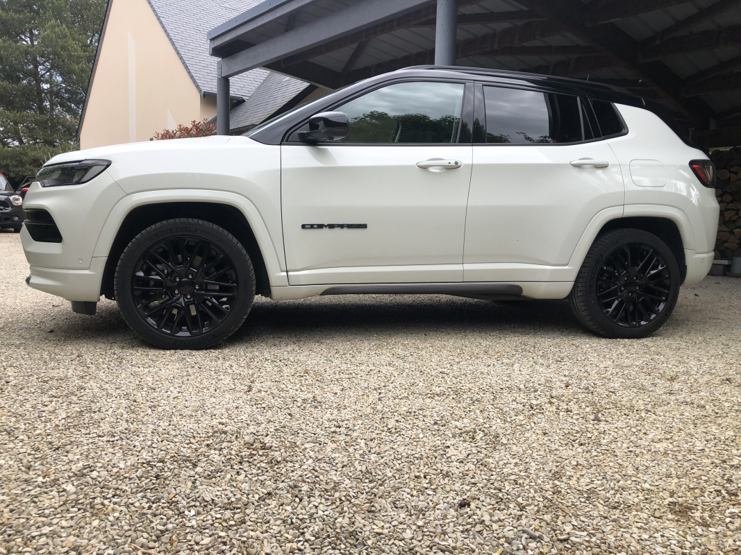 Jeep Compass — 2