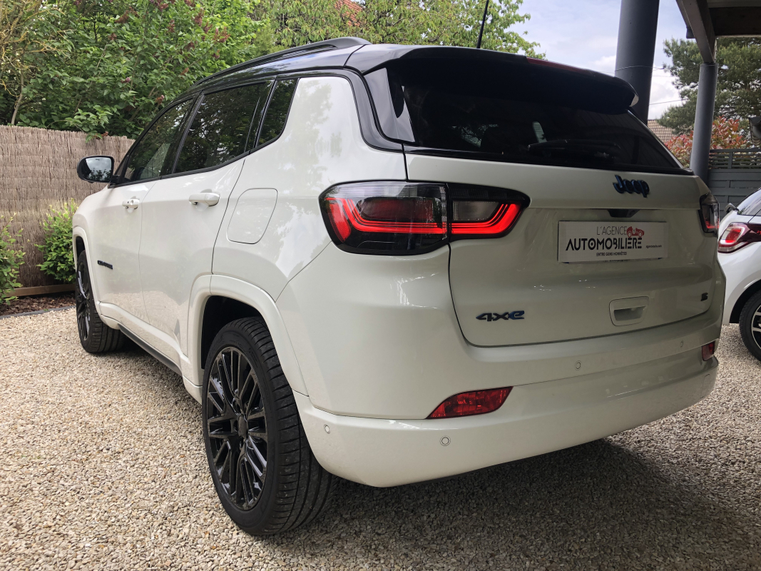 Jeep Compass — 3