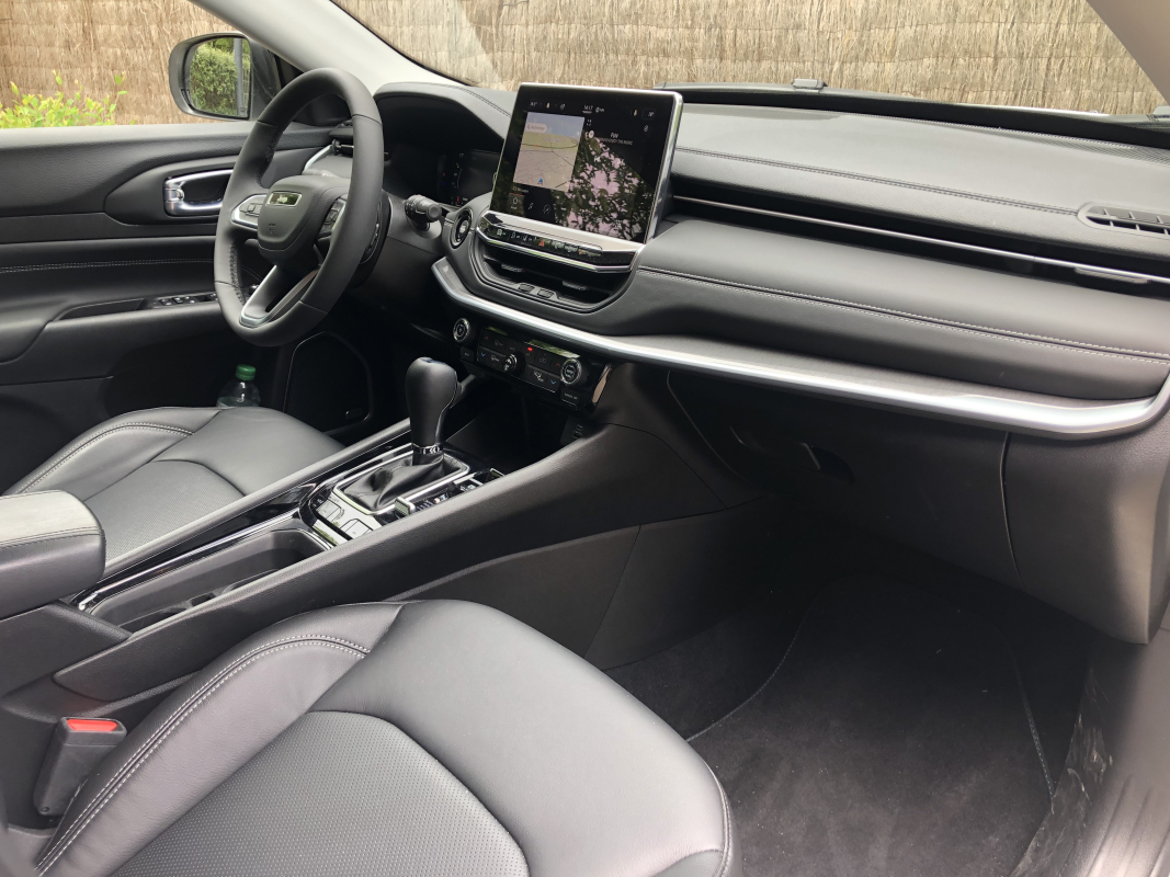 Jeep Compass — 11