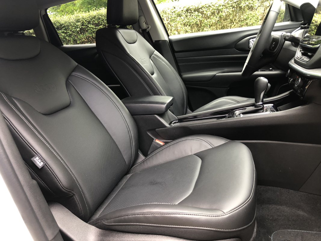 Jeep Compass — 12