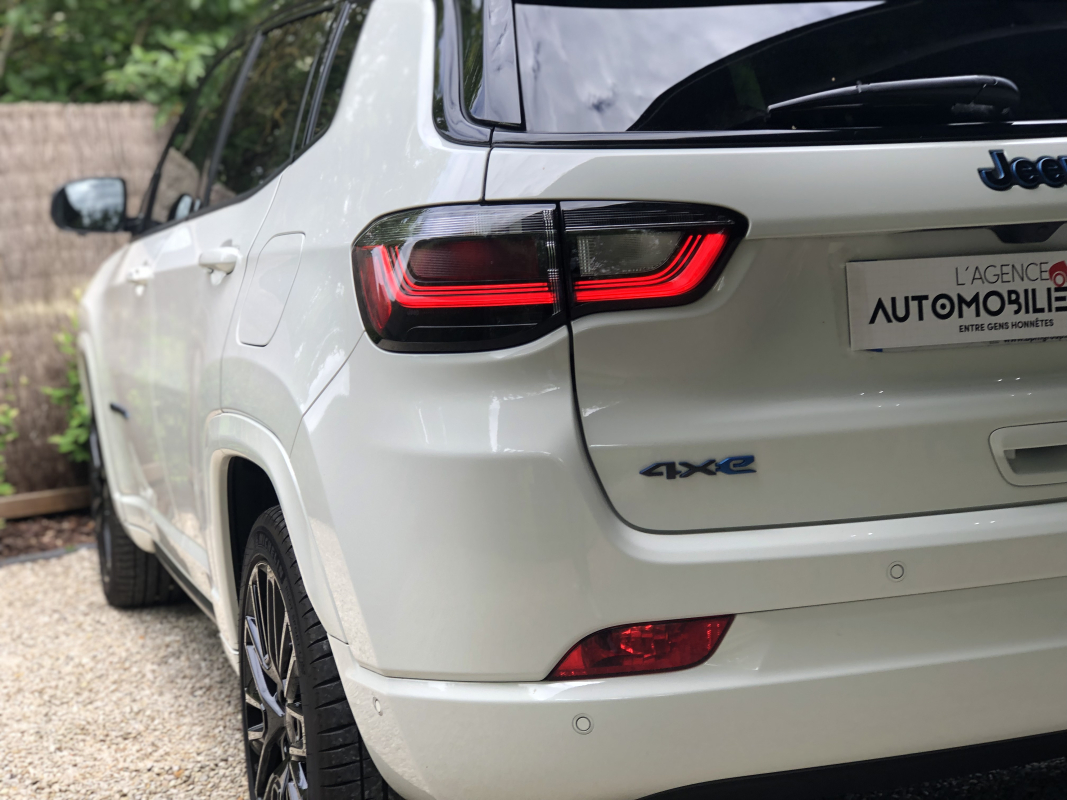 Jeep Compass — 38