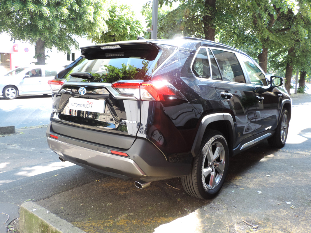 Toyota RAV4 — 4