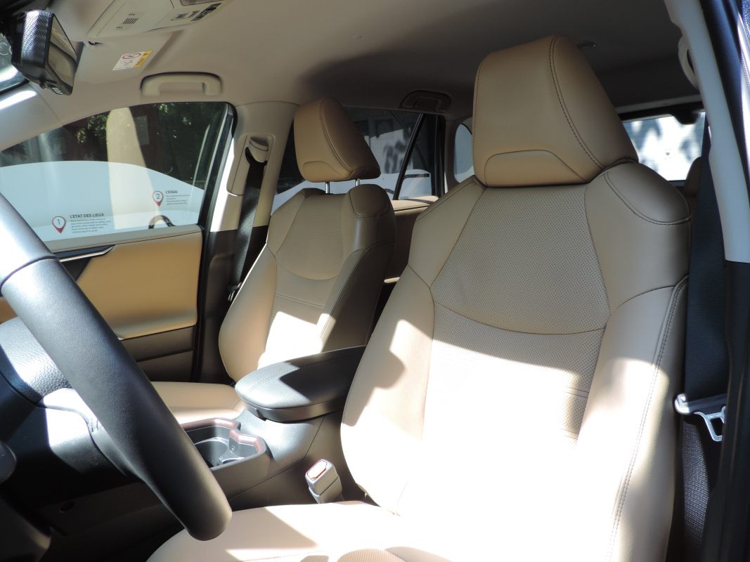 Toyota RAV4 — 13