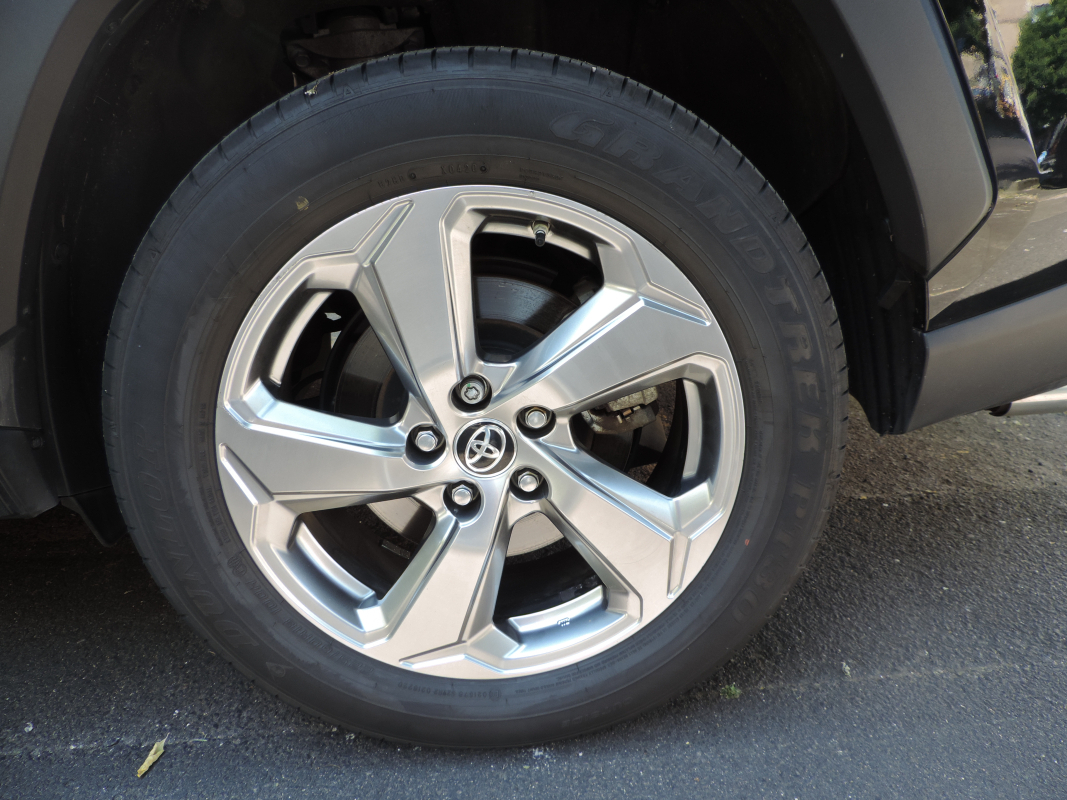 Toyota RAV4 — 37