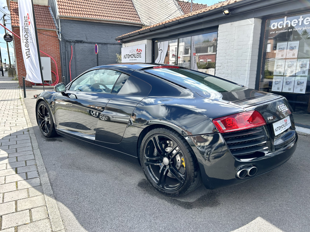 Audi R8 — 3