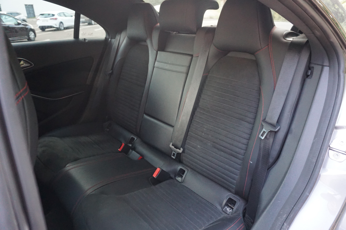 Mercedes Classe CLA — 14