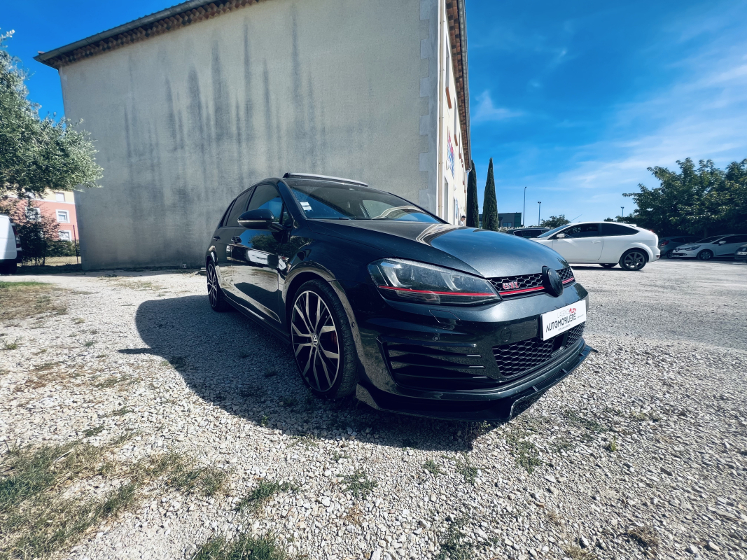 Volkswagen Golf — 16