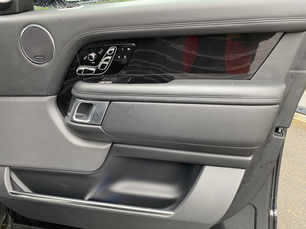 Land Rover Range Rover — 26