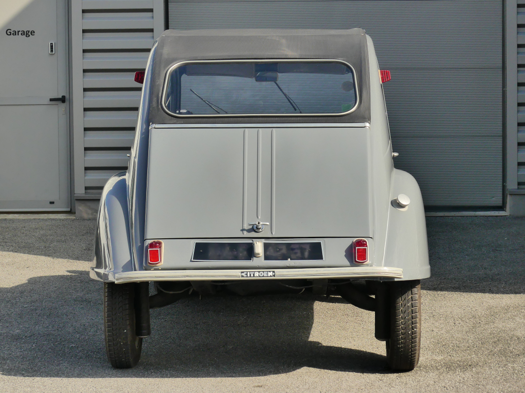 Citroen 2CV — 8