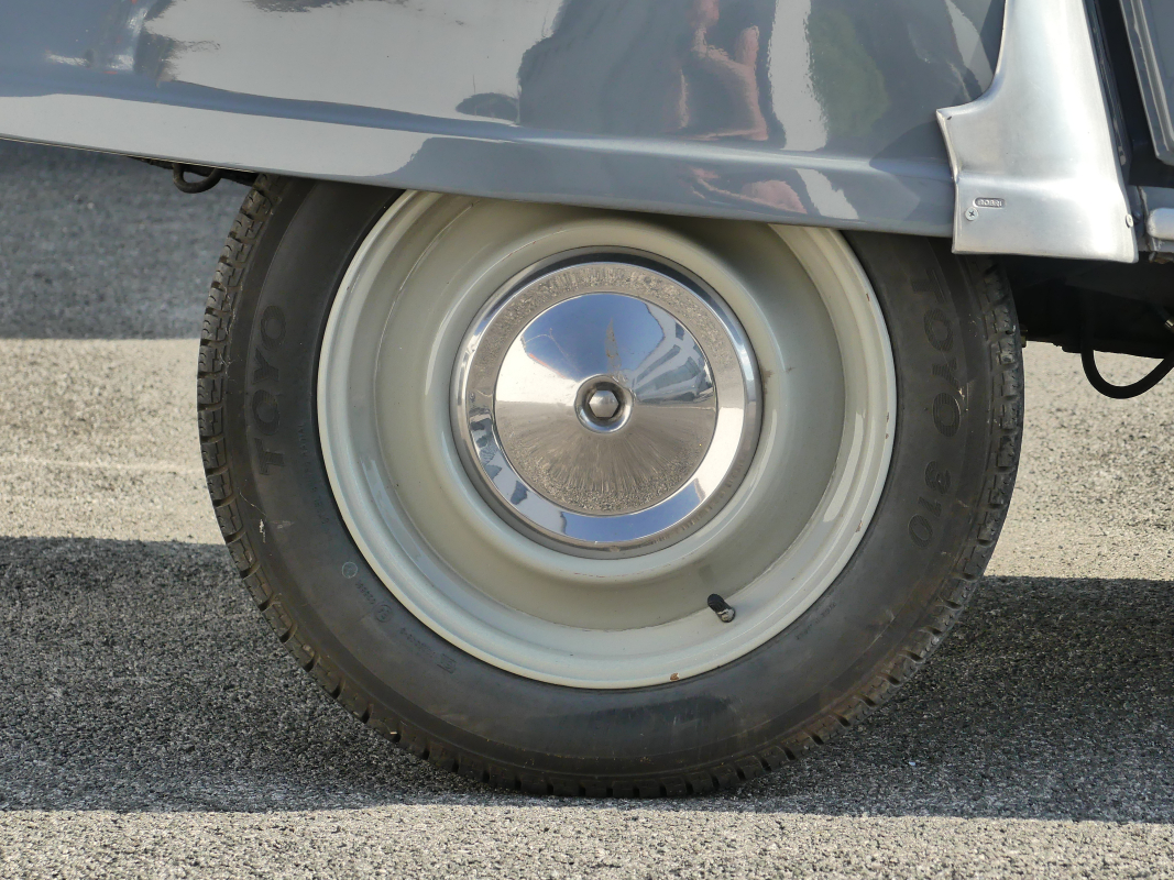 Citroen 2CV — 40