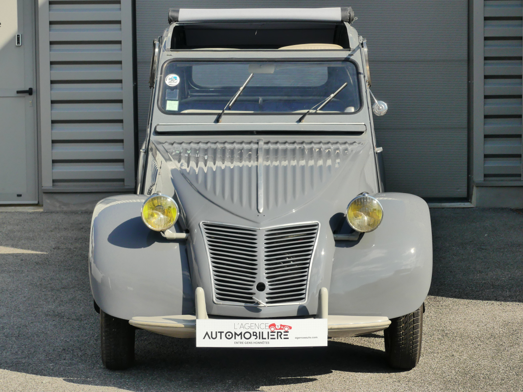 Citroen 2CV — 2