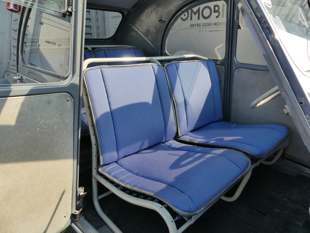 Citroen 2CV — 12