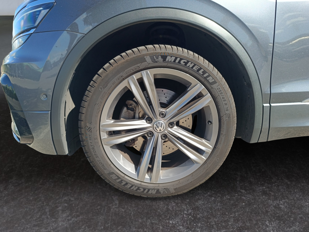 Volkswagen Tiguan Allspace — 9