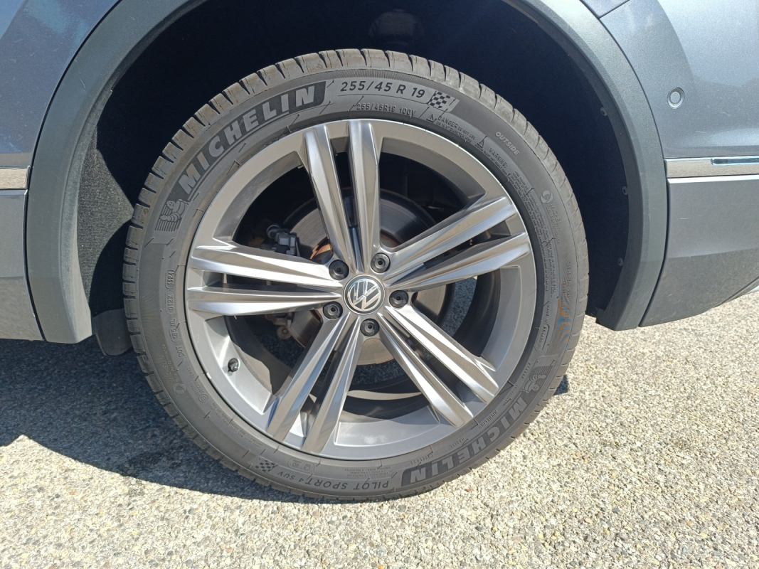 Volkswagen Tiguan Allspace — 28