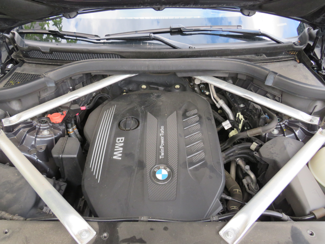 Bmw X5 — 33