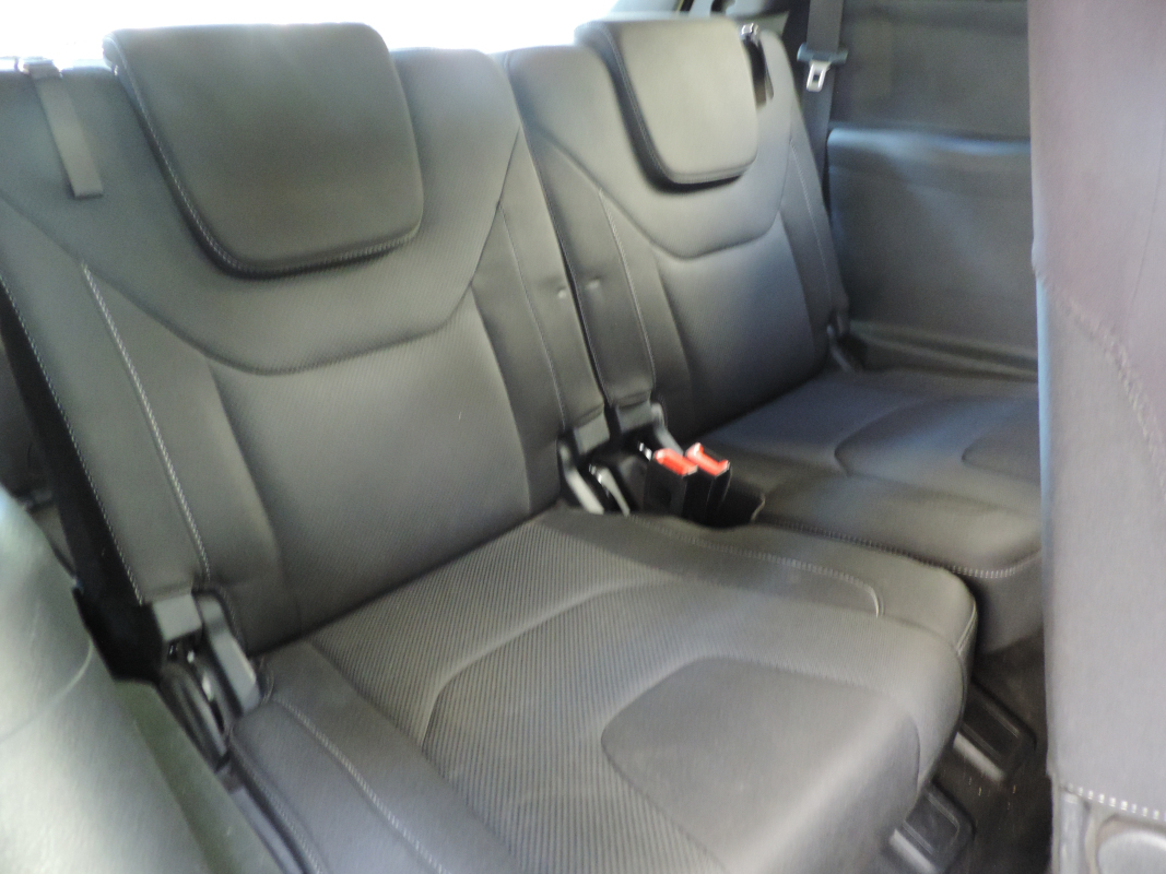 Ford S-Max — 15