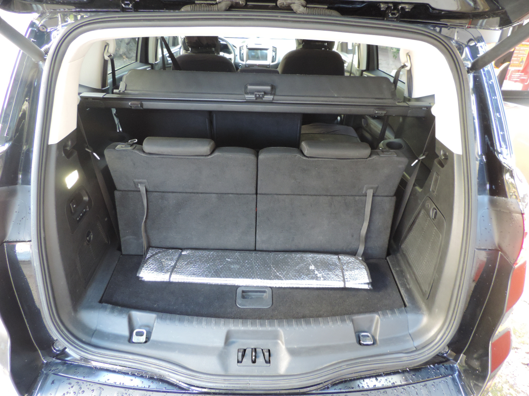 Ford S-Max — 19