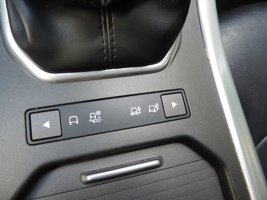 Land Rover Range Rover Evoque — 31