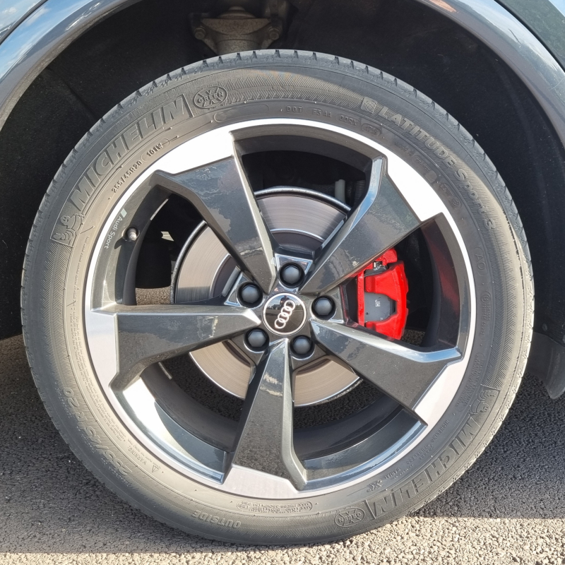 Audi Q5 — 38