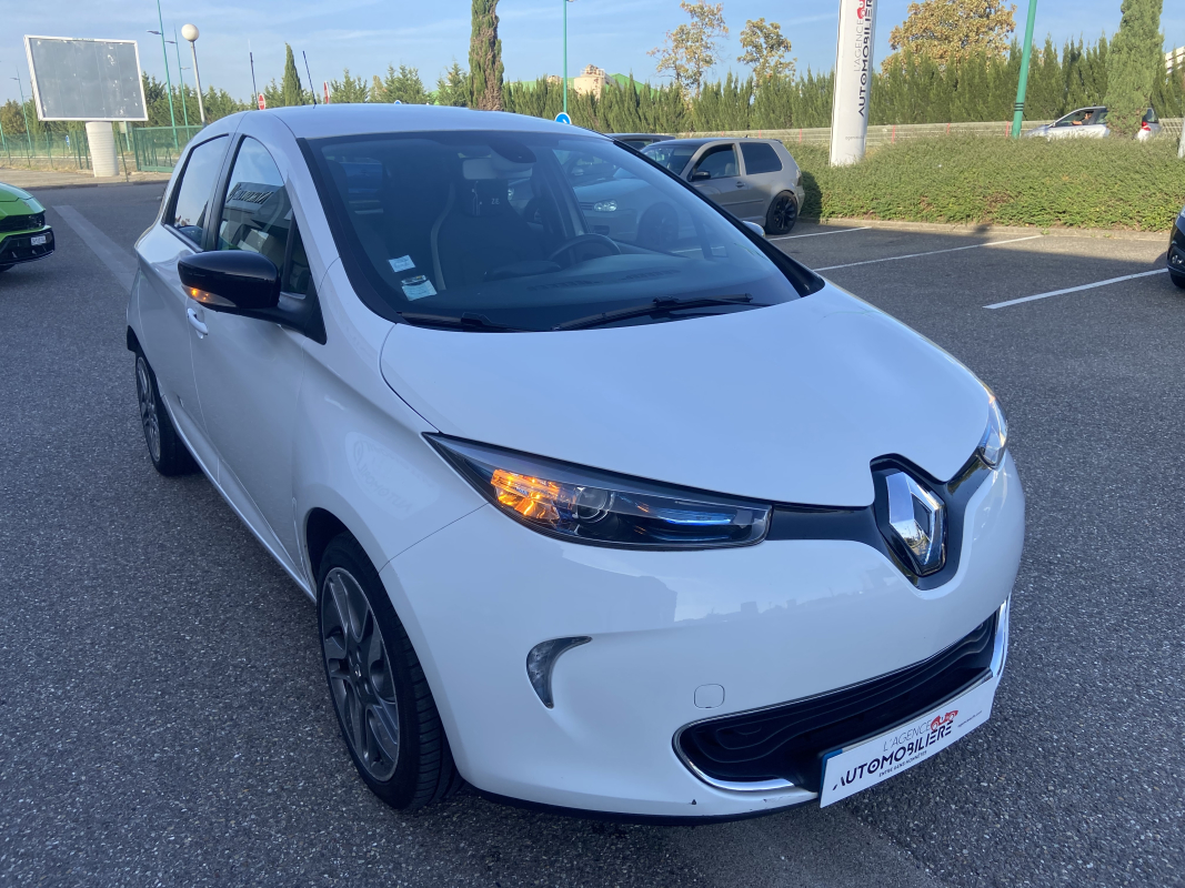 Renault Zoe — 13