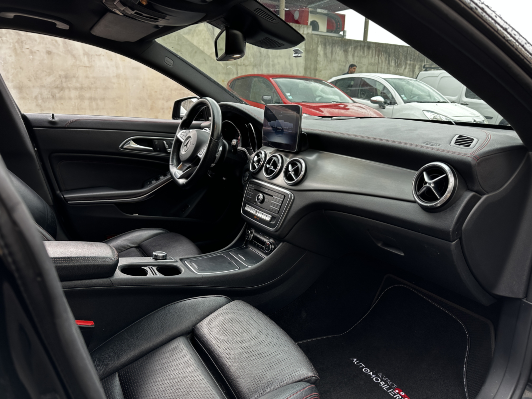 Mercedes Classe CLA — 16