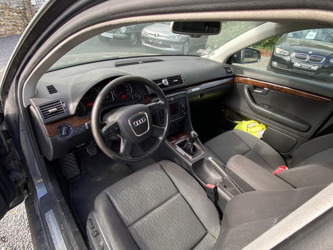 Audi A4 Avant — 10
