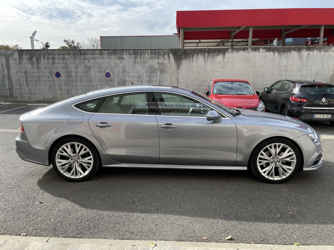 Audi A7 — 4