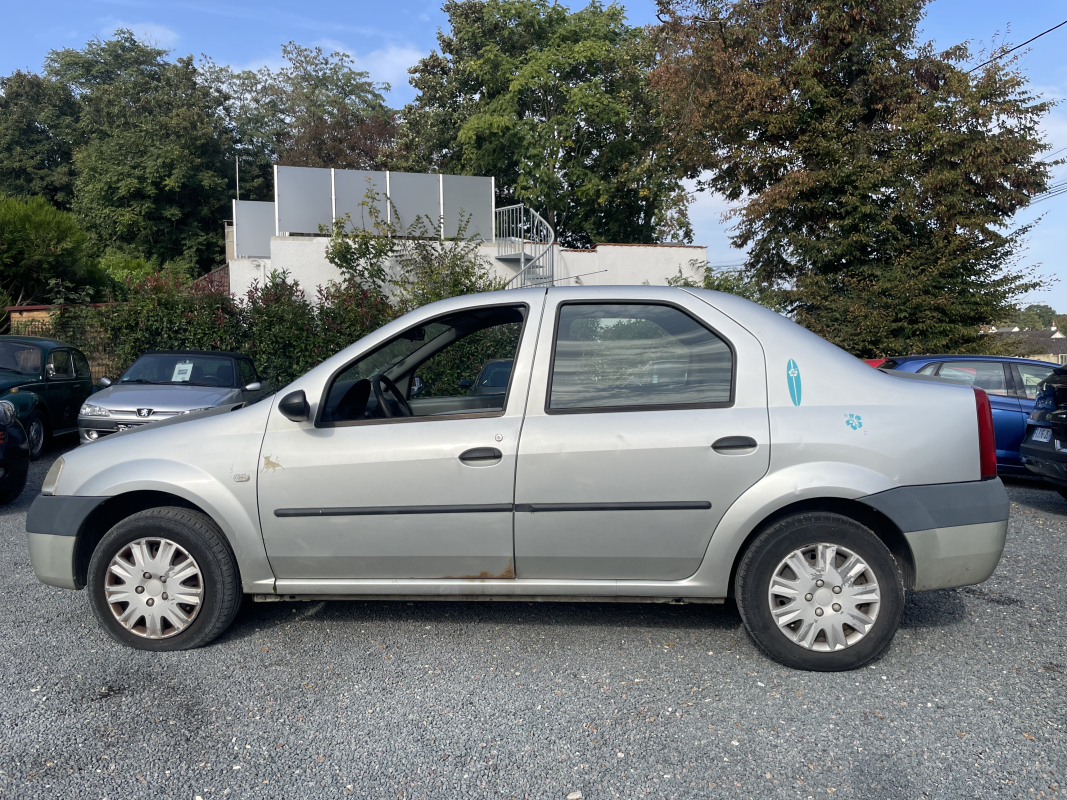 Dacia Logan — 7