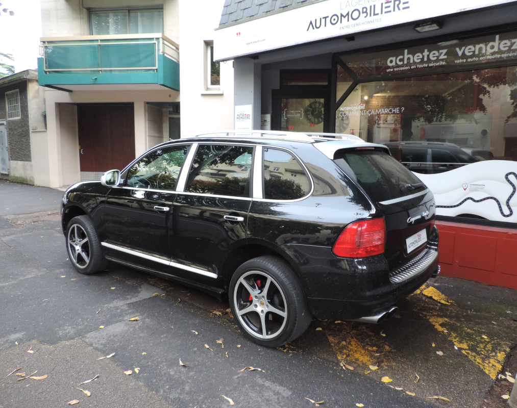 Porsche Cayenne — 6