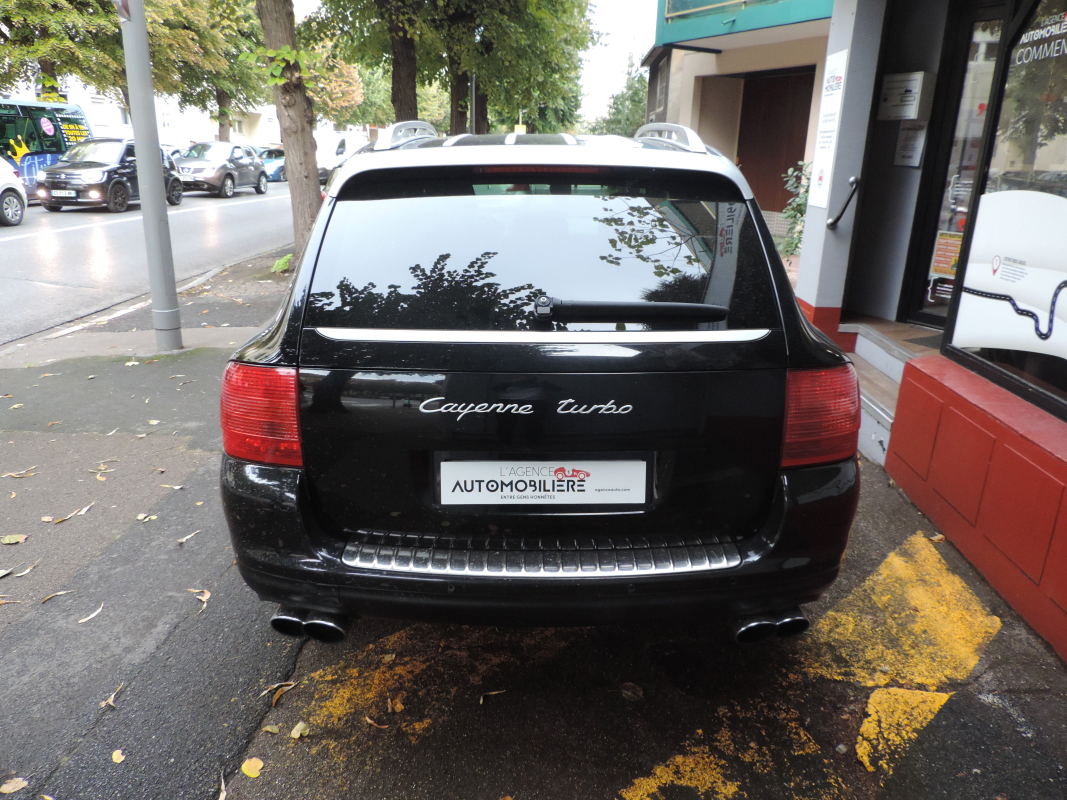 Porsche Cayenne — 5