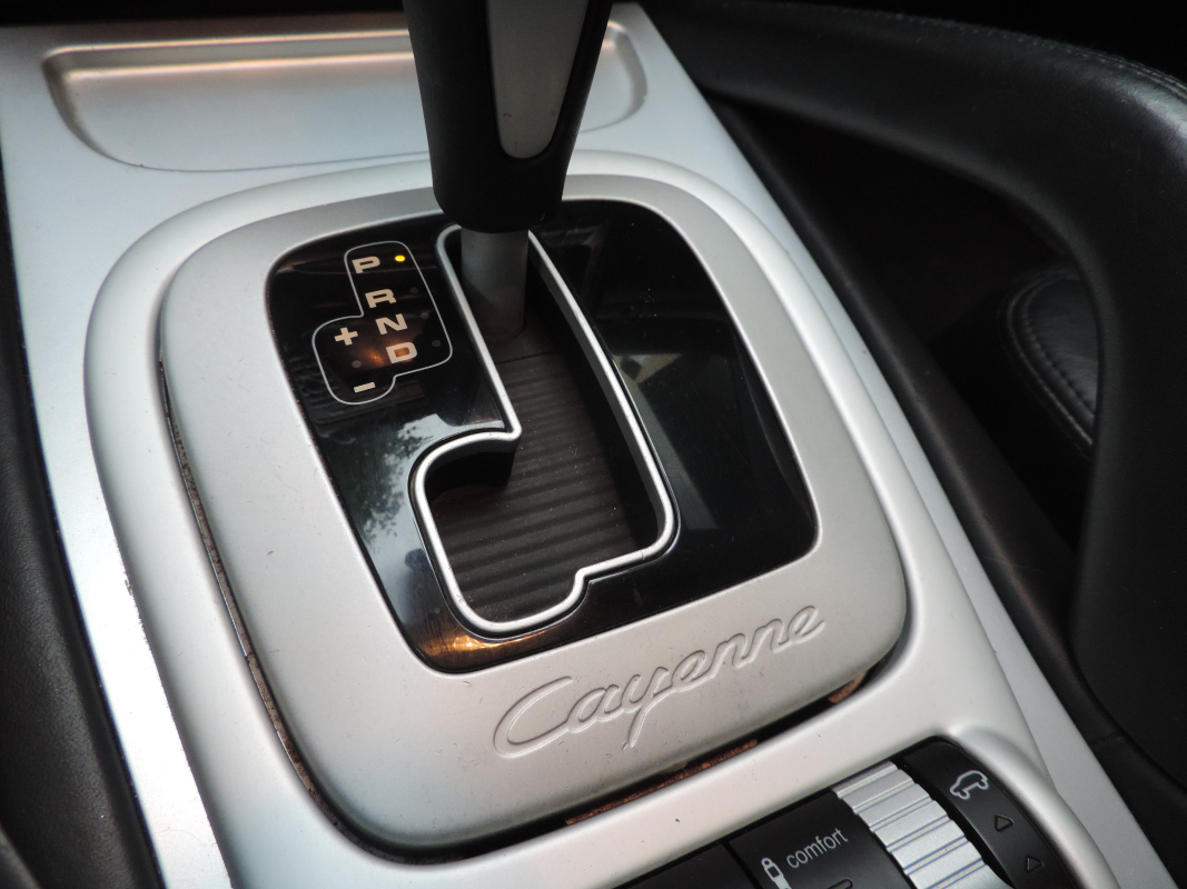 Porsche Cayenne — 20