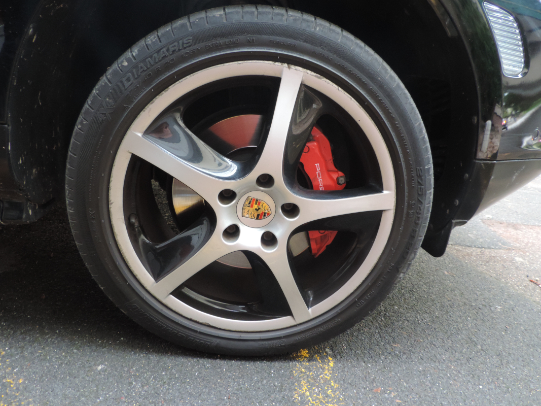 Porsche Cayenne — 34
