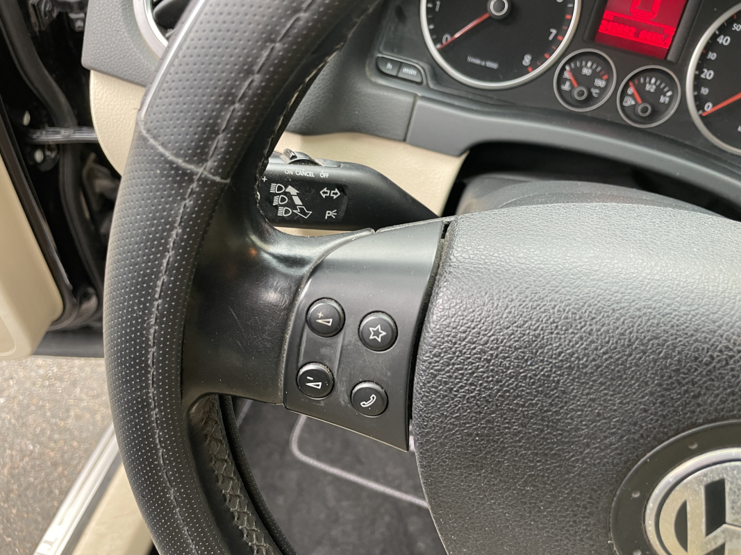 Volkswagen Tiguan — 12