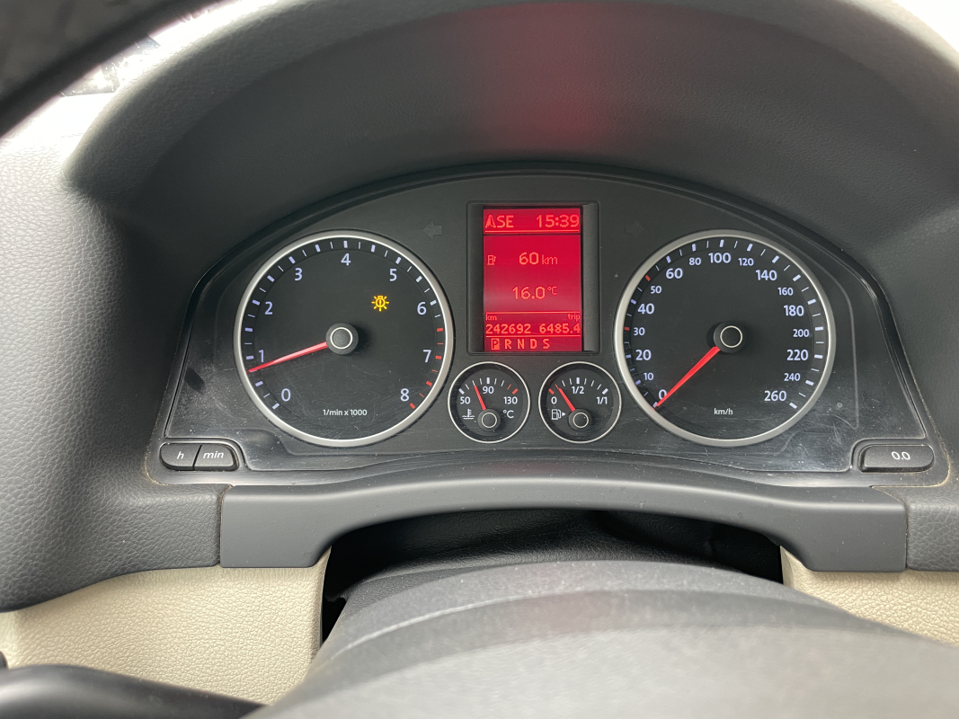 Volkswagen Tiguan — 13