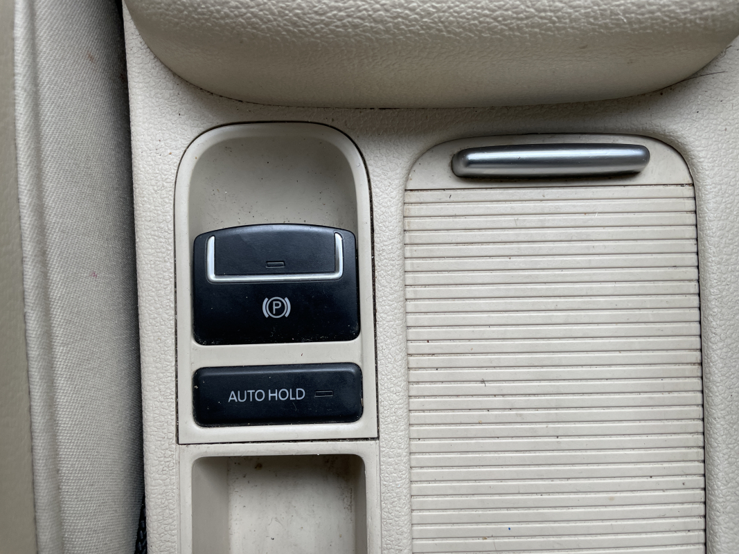 Volkswagen Tiguan — 16