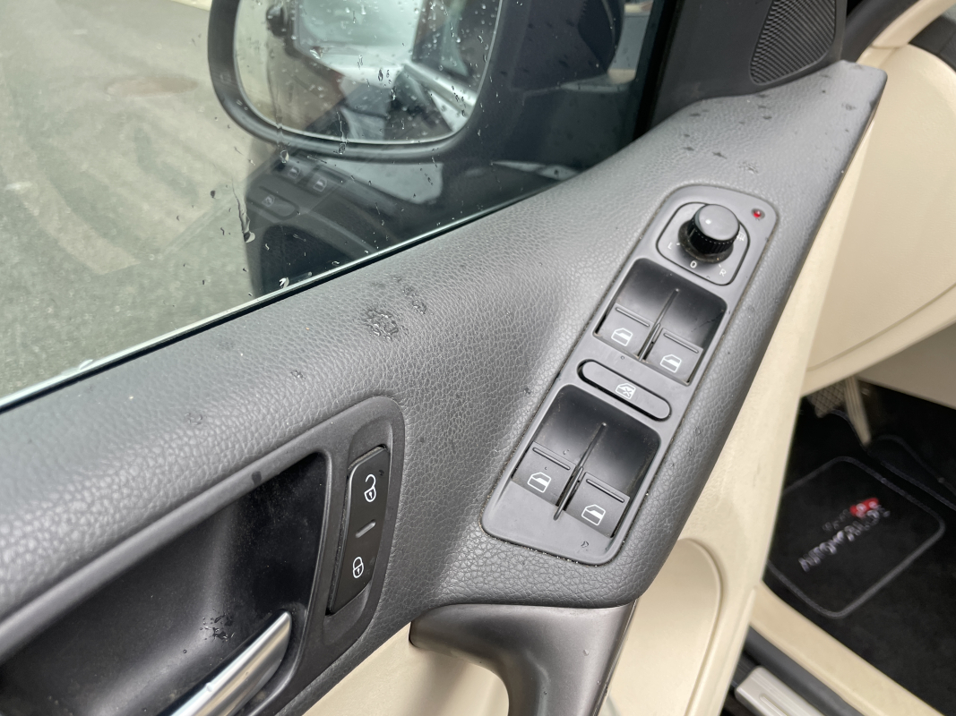 Volkswagen Tiguan — 20