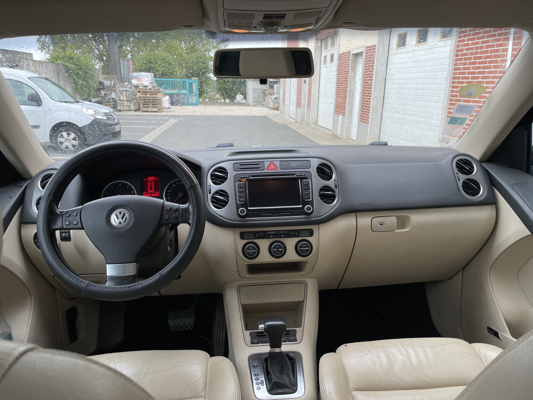 Volkswagen Tiguan — 21