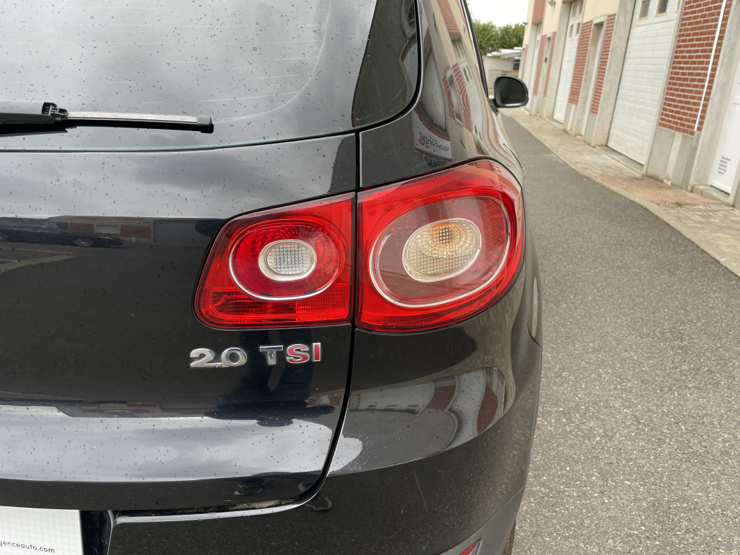 Volkswagen Tiguan — 27