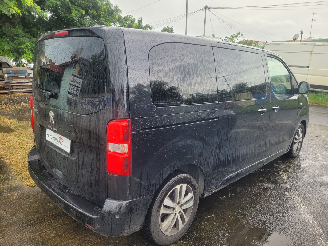 Peugeot Traveller — 10