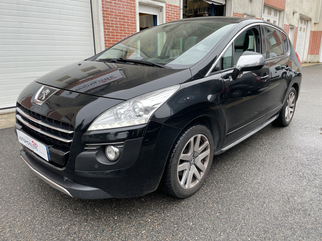 Peugeot 3008 HYbrid4 — 9