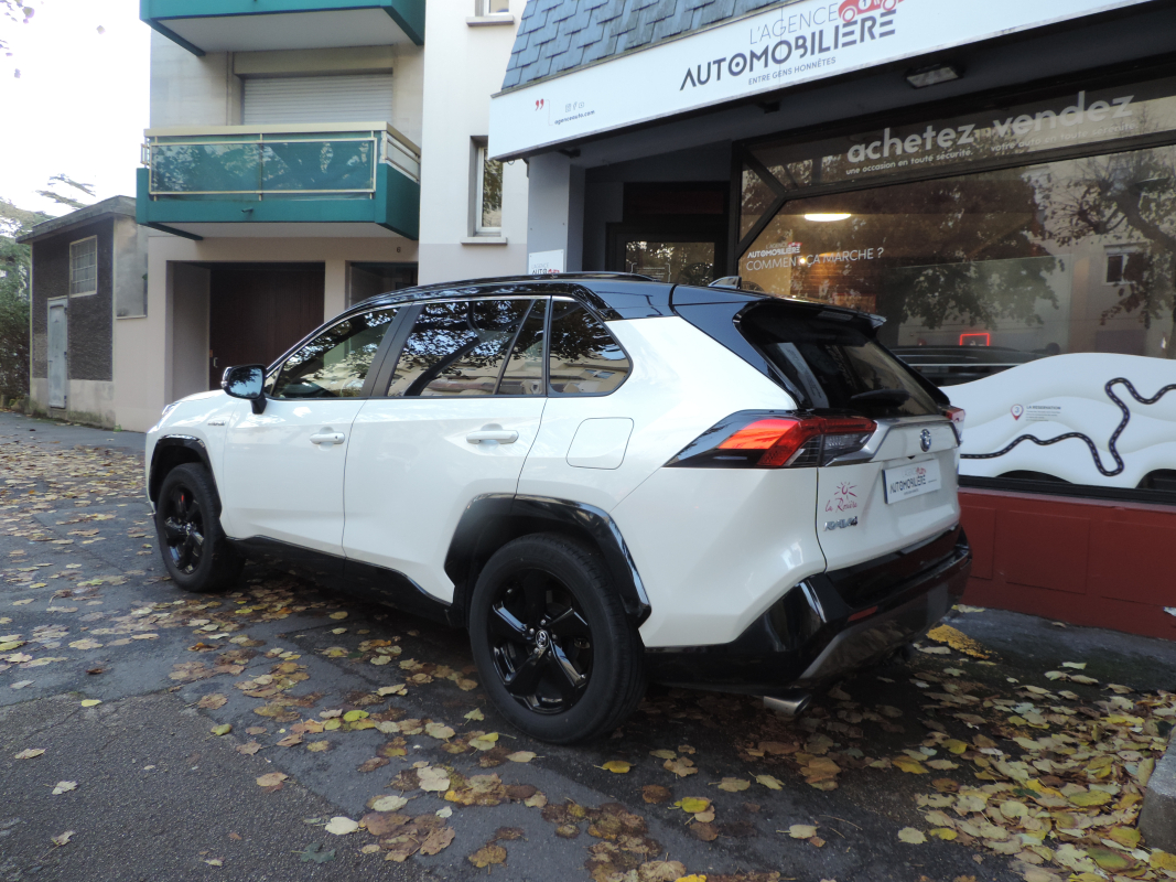Toyota RAV4 — 6