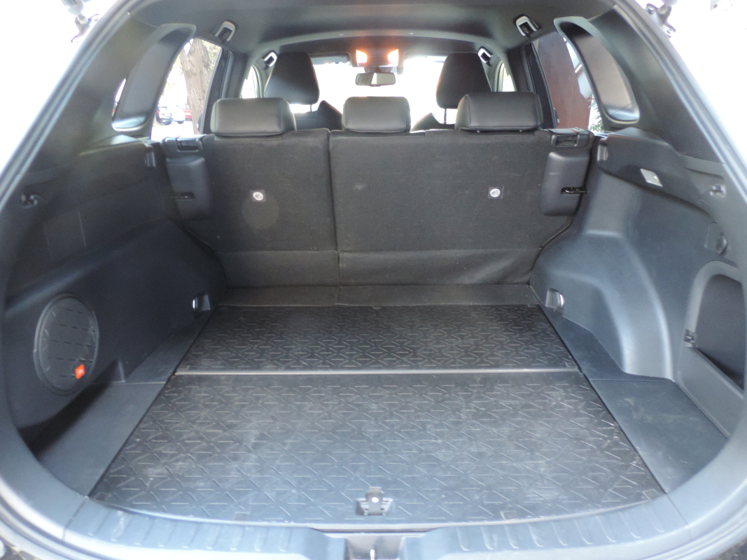 Toyota RAV4 — 9