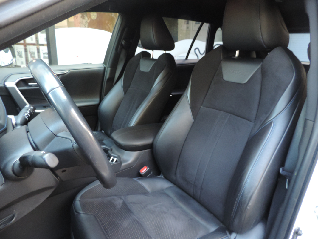 Toyota RAV4 — 15