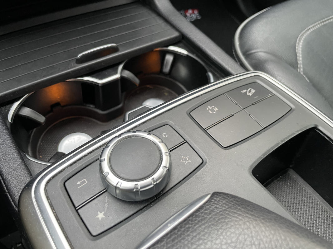 Mercedes ML — 24