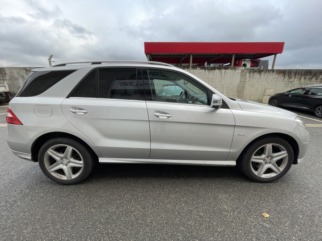 Mercedes ML — 4
