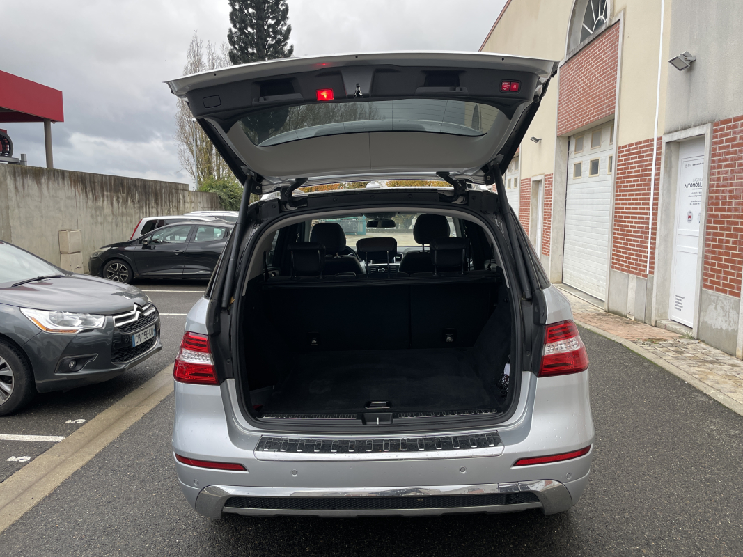Mercedes ML — 7