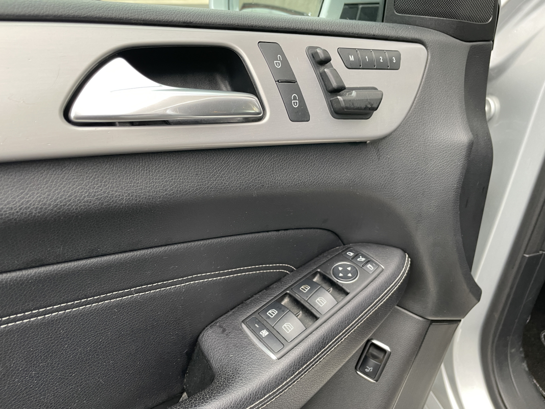 Mercedes ML — 32