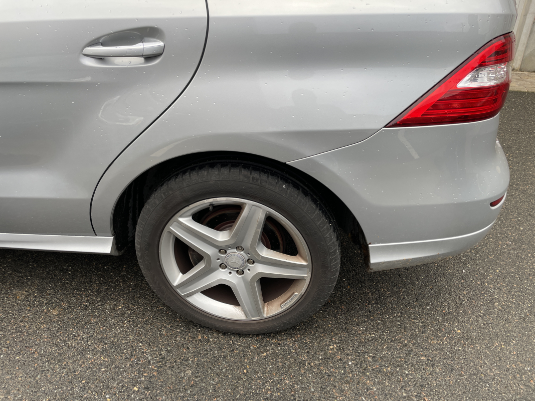 Mercedes ML — 39