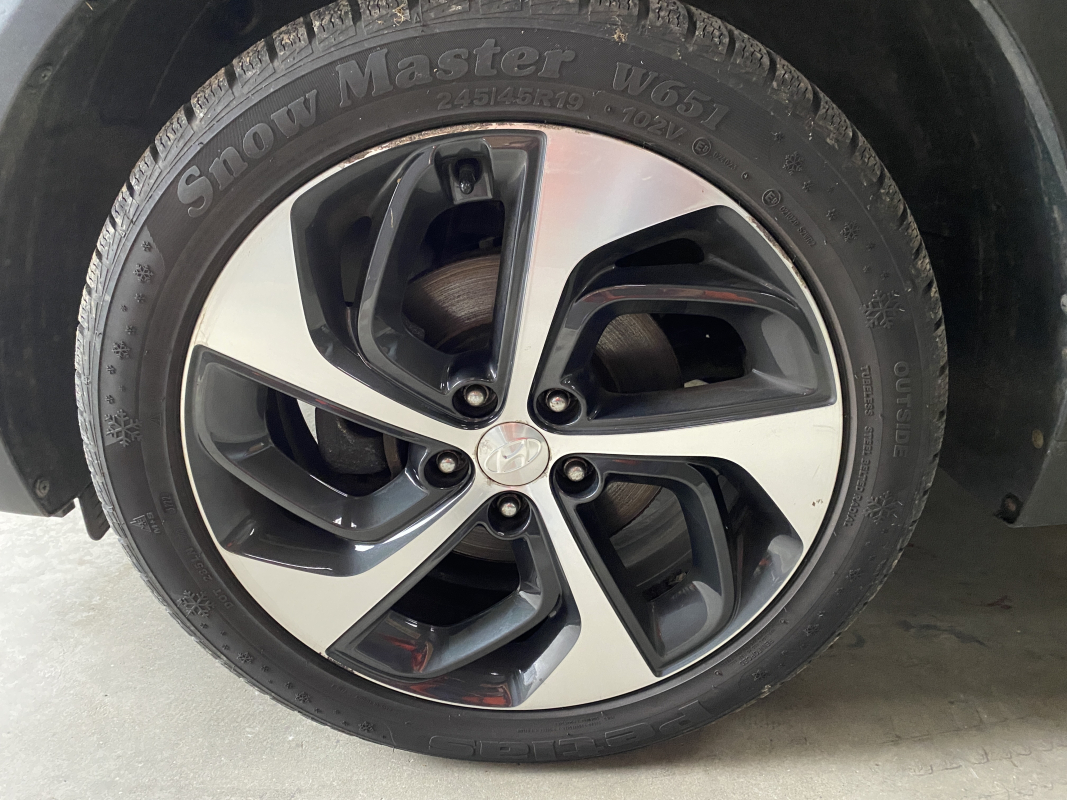 Hyundai Tucson — 18